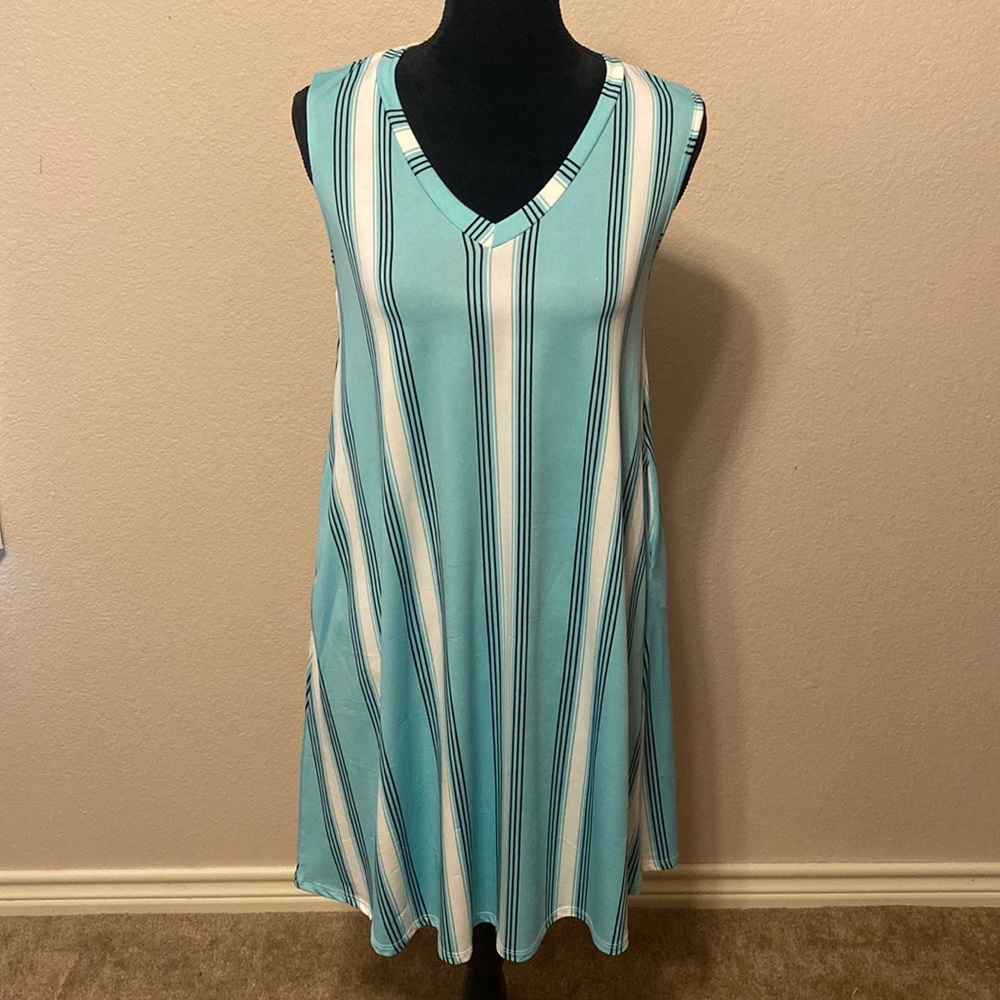 Sunday Morning Casual Dress with Pockets